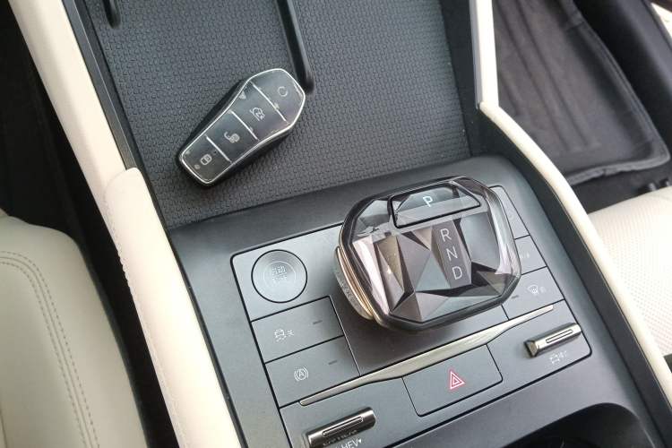 Used BYD Qin L 2024 DM-i 80KM Leading Model
