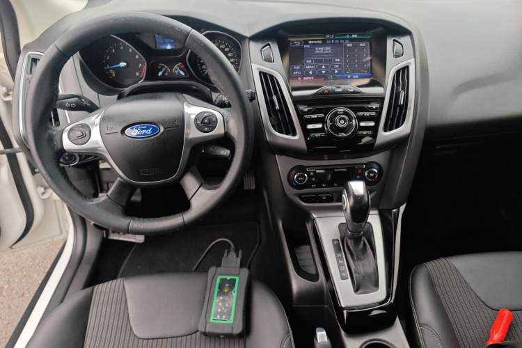 Used Ford Focus 2012 Hatchback 1.6L Automatic Fashion Edition