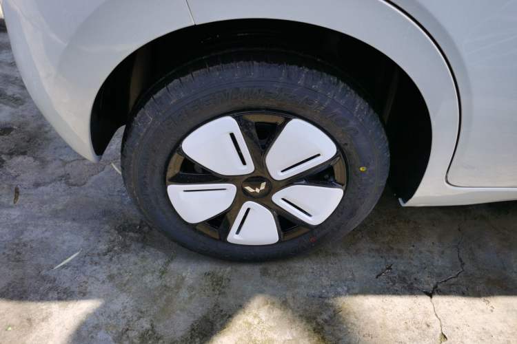 Used Wuling Hongguang MINIEV 2025 Four-Door Version Advanced Edition
