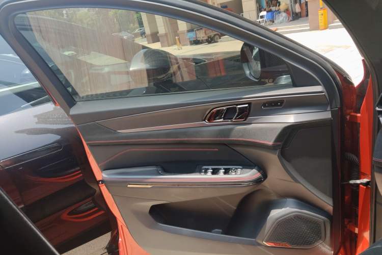 Used Lynk & Co 05 2020 2.0TD Four-Wheel Drive HypeHalo
