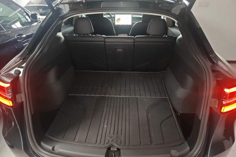 Used Tesla Model Y 2024 Rear-Wheel-Drive Version