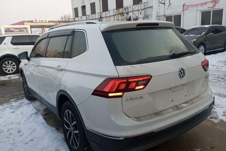 Used Volkswagen Tiguan L 2017 330TSI Automatic Two-Wheel Drive Comfort Edition
