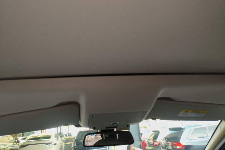 Used Land Rover Discovery Sport 2017 2.0T SE
