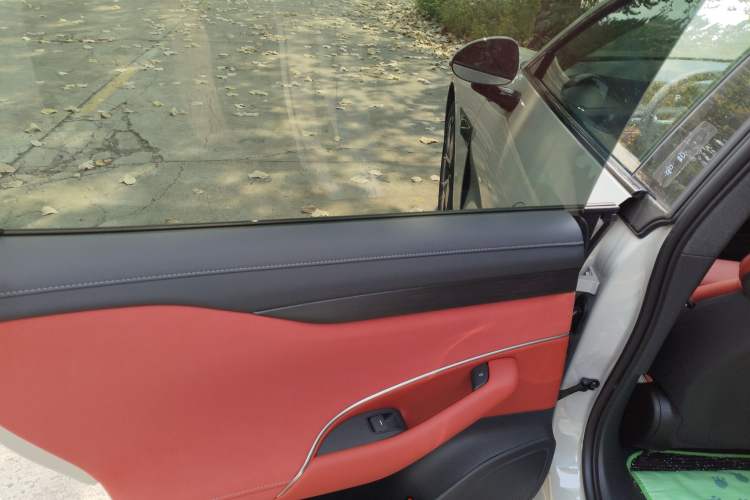 Used  SU7 2024 Rear-Drive Long-Range Intelligent Driving Version
