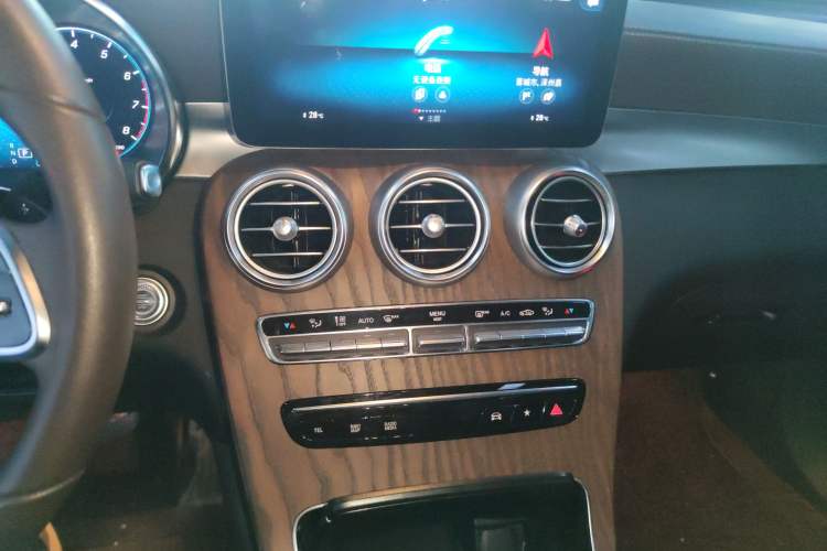 Used Mercedes-Benz GLC 2022 Refreshed GLC 300 L 4MATIC Dynamic Edition Prestige Version
