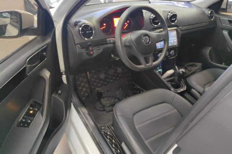 Used Volkswagen Jetta 2019 Dream Edition 1.5L Manual Fashion Version