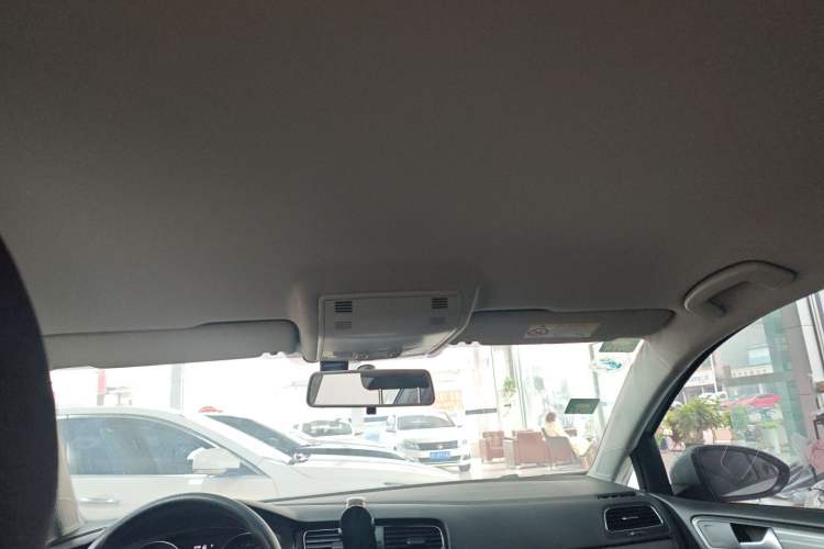 Used Volkswagen Golf 2016 1.6L Automatic Fashion Model