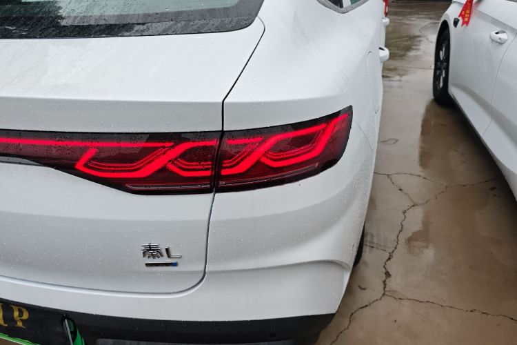 Used BYD Qin L 2025 DM-i Smart Drive 80KM Leading Model
