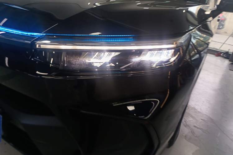 Used Honda Breeze 2023 240TURBO Two-Wheel-Drive Luxury PRO 7-Seater