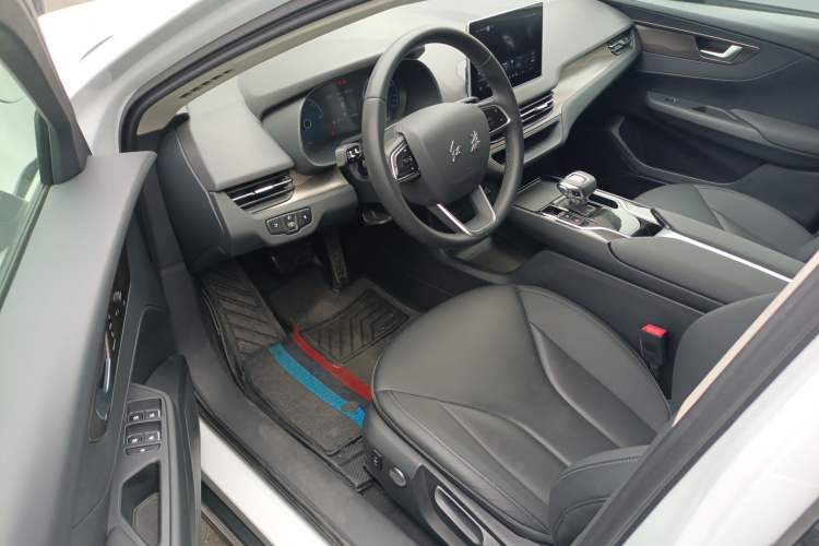 Used Hongqi E-QM5 2023 Revised Version Basic Travel Edition