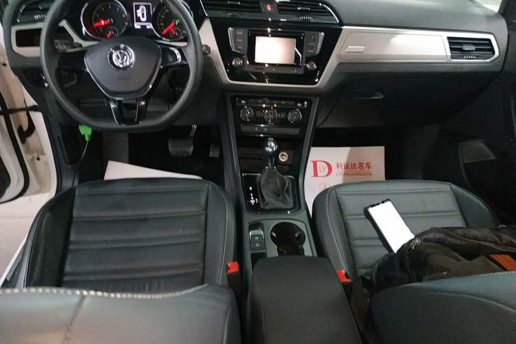 Used Volkswagen Touran 2016 Volkswagen Touran L 280TSI DSG Comfort Edition
