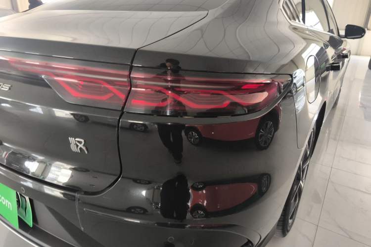 Used BYD Han 2024 EV Glory Edition 605KM Front-Wheel-Drive Premium Model
