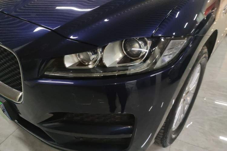 Used Jaguar F-PACE 2018 2.0T Four-Wheel Drive Urban Luxury Edition
