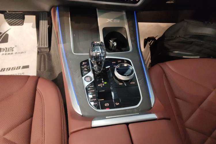 Used BMW X5 2022 Restyled xDrive 30Li Luxury Version M Sport Package