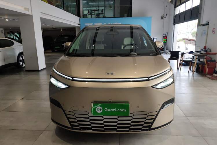 Used XPeng X9 2024 702 Ultra-Long Range Pro
