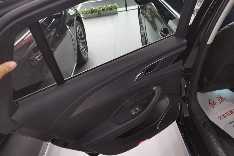 Used Hongqi H5 2023 2.0T Automatic Smart Connect Flagship Edition
