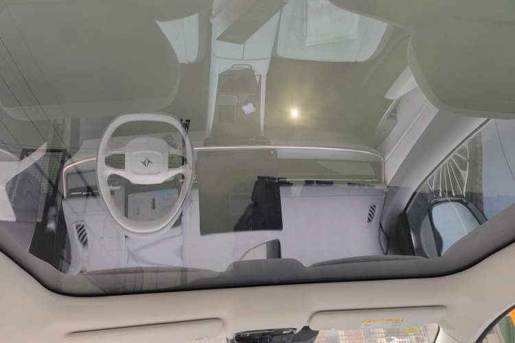 Used  eπ007 2024 540 All-Wheel Drive Pro Edition