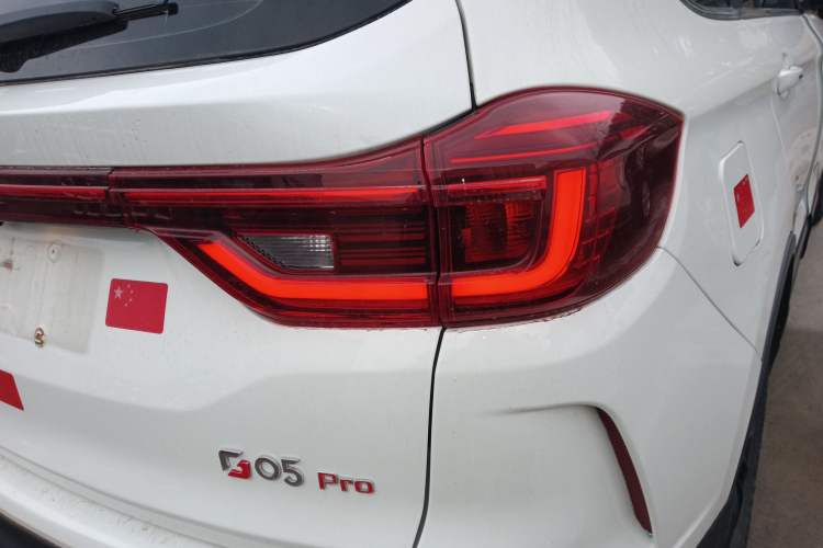 Used SWM G05 2022 PRO 1.5T DCT Luxury Model 7 Seats
