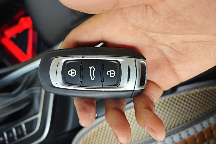 Used Geely Auto Vision X3 2020 1.5L CVT Luxury Model
