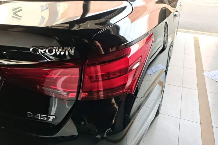 Used Toyota Crown 2017 2.0T Sport Edition
