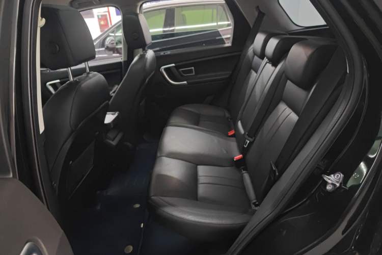 Used Land Rover Discovery Sport 2018 240 PS SE Version
