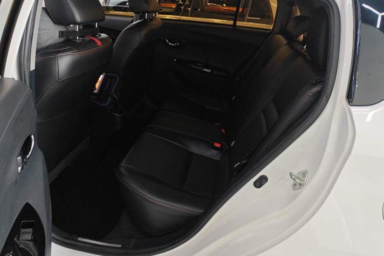 Used Toyota YARiS L Zhi Xian 2022 1.5L CVT Luxury PLUS Edition