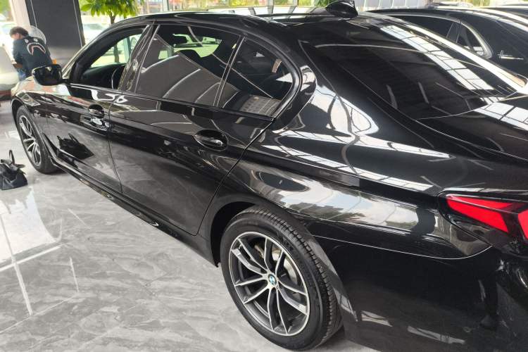 Used BMW 5 Series 2022 Restyled 525Li M Sport Package
