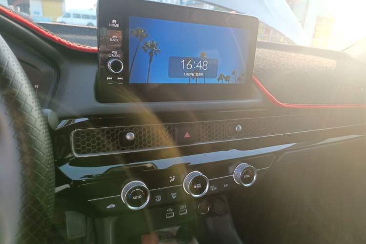 Used Honda Civic 2022 240TURBO CVT Dynamic Edition
