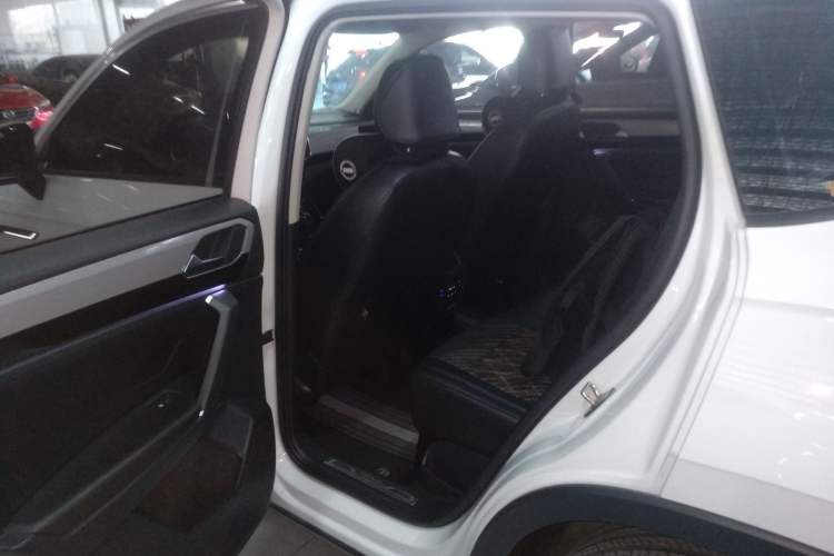 Used Volkswagen Tayron 2021 330TSI Two-Wheel Drive Luxury Smart Connectivity Version
