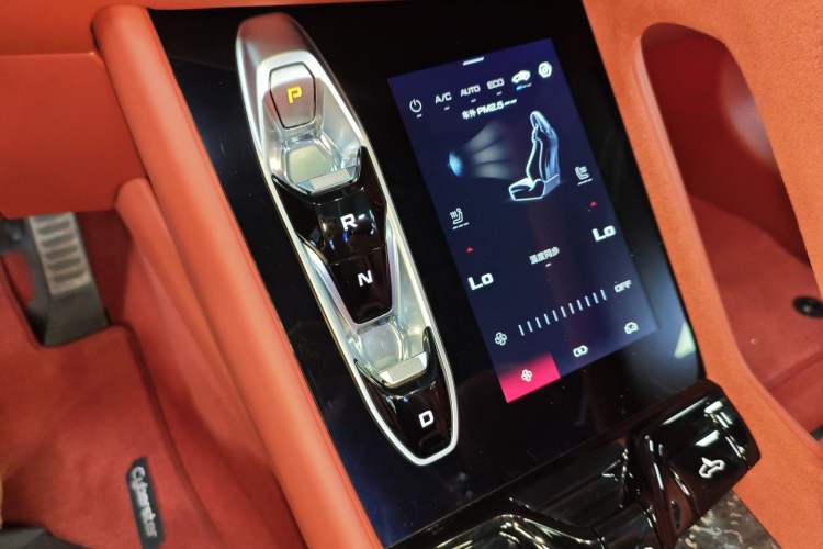 Used MG Cyberster 2024 501km Charming & Heartwarming Edition
