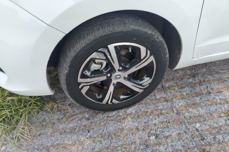 Used Oshan Benni E-Star 2022 Qingxin Edition Colorful Model Lithium Iron Phosphate
