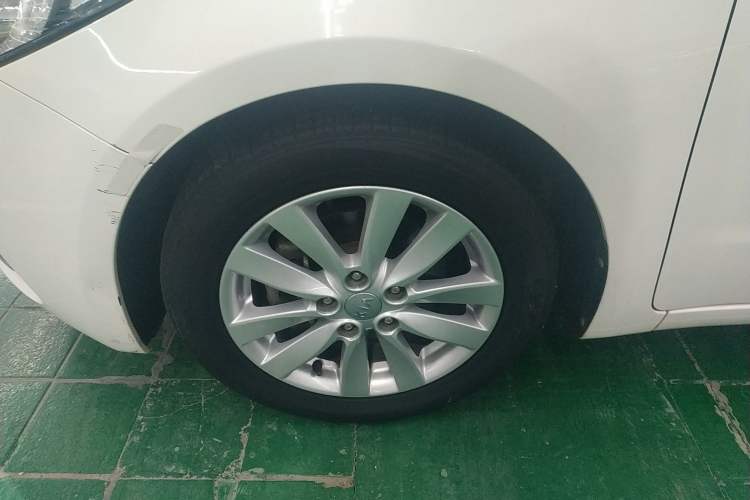 Used Kia K3 2015 1.6L Manual GLS
