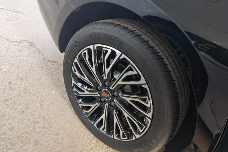 Used Hongqi H5 2025 2.0T Automatic Flag Edition – 500 000 Units Commemorative Version