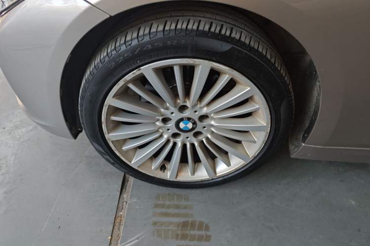 Used BMW 3 Series 2018 320Li Fashion Model
