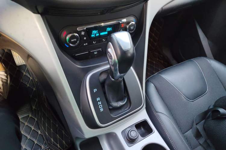 Used Ford Kuga 2015 1.5L GTDi Two-Wheel Drive Fashion Edition
