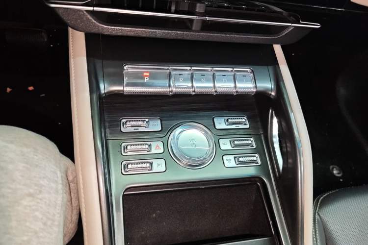 Used Lincoln Nautilus 2023 2.0T Four-Wheel Drive Luxury Edition
