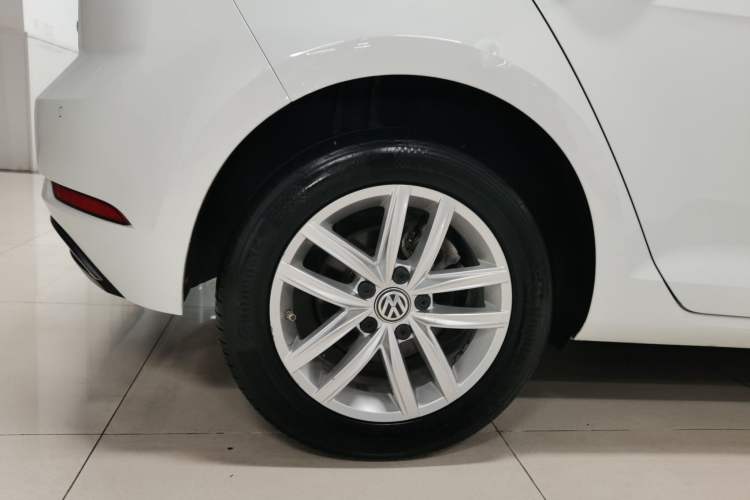 Used Volkswagen Golf 2019 1.6L Automatic Comfort Model China V Standard
