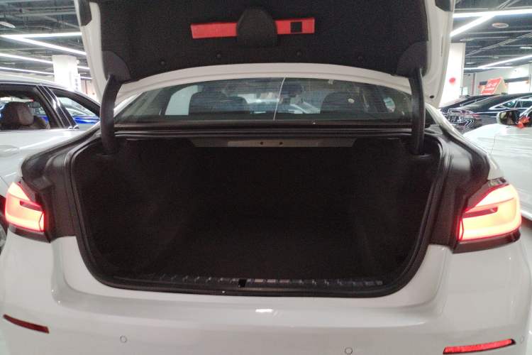 Used BMW 5 Series 2021 530Li Leading Luxury Package