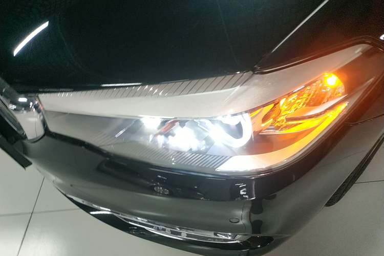 Used BMW 5 Series 2018 525Li Luxury Package
