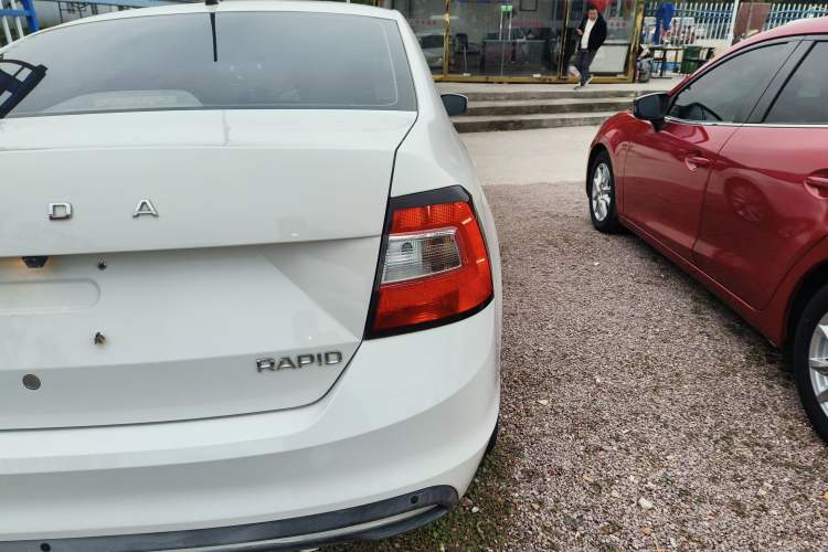 Used Skoda Rapid 2018 1.6L Automatic Comfort Edition