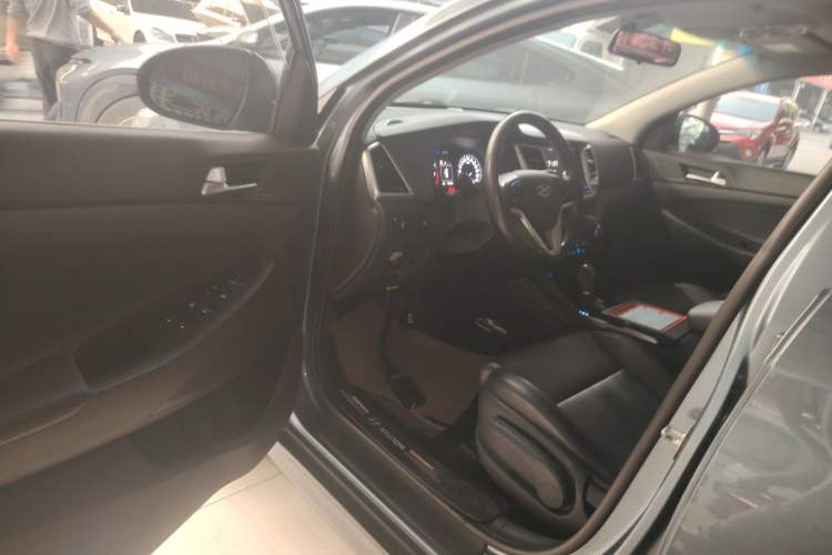 Used Hyundai Tucson 2015 1.6T Dual-Clutch Two-Wheel-Drive Smart Model