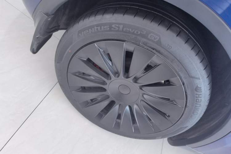 Used Tesla Model Y 2021 Standard Range Rear-Wheel Drive Version