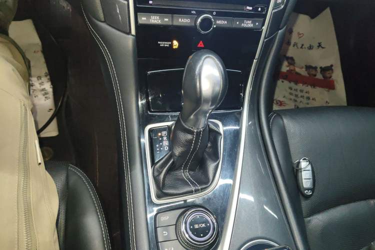 Used Infiniti Q50 2014 2.0T Comfort Edition
