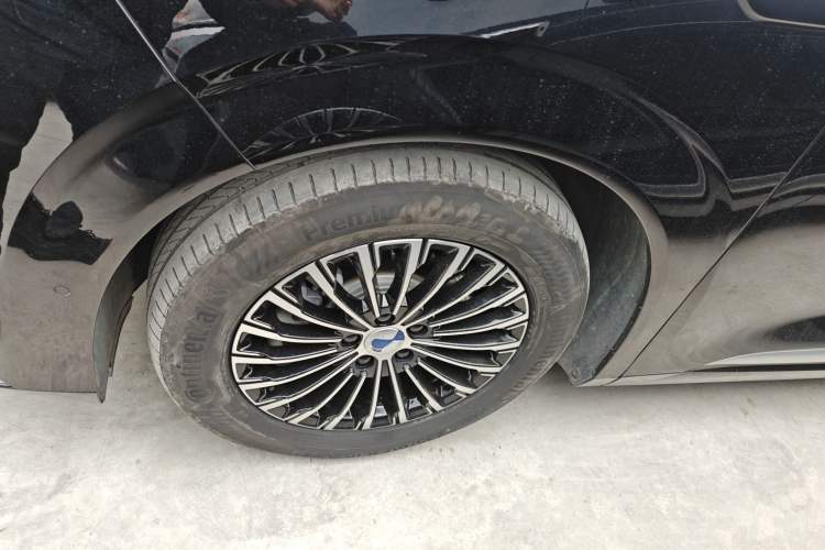 Used Denza D9 2024 DM-i 980 Four-Wheel Drive Flagship Model