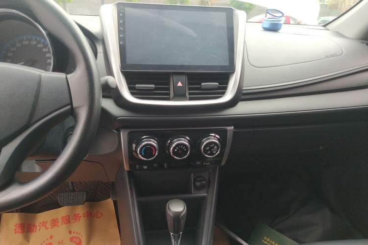 Used Toyota YARiS L 2016 Revised 1.5E CVT Charming Edition
