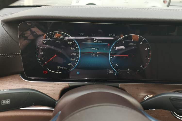 Used Mercedes-Benz E-Class 2022 Second Facelift E 300 L Luxury Edition