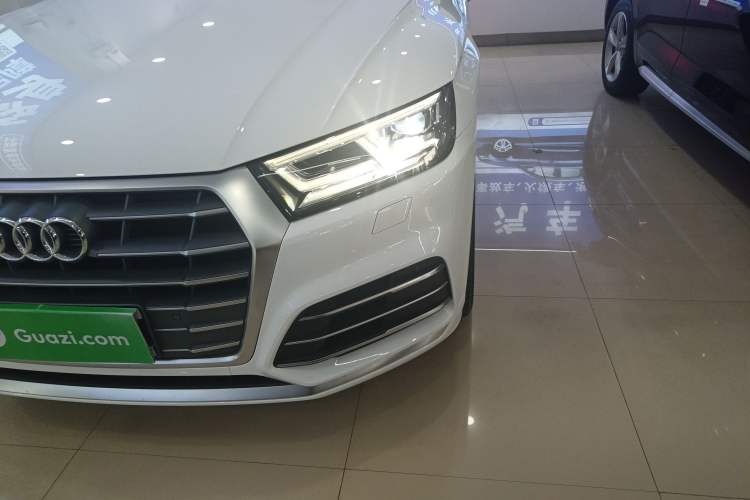 Used Audi Q5L 2020 Updated 40 TFSI Prestige Fashion Edition
