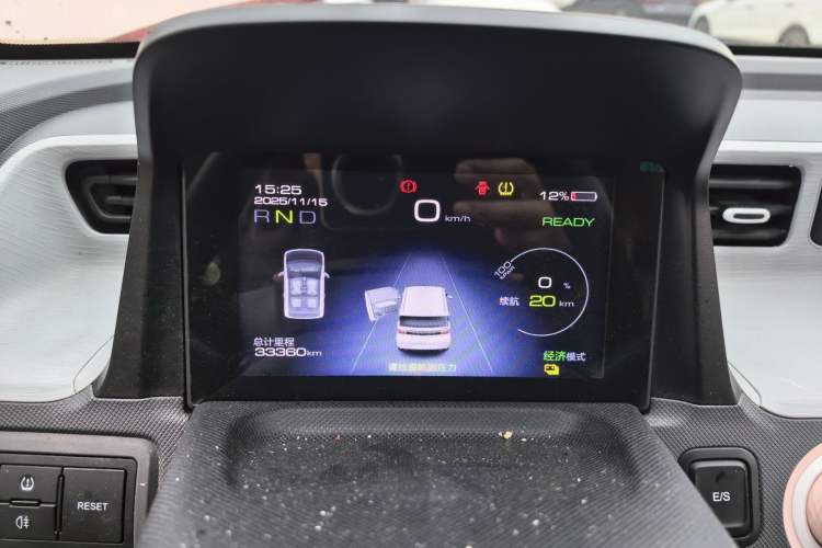 Used Wuling Hongguang MINIEV 2022 Macaron Premium Model – Lithium Ternary Battery
