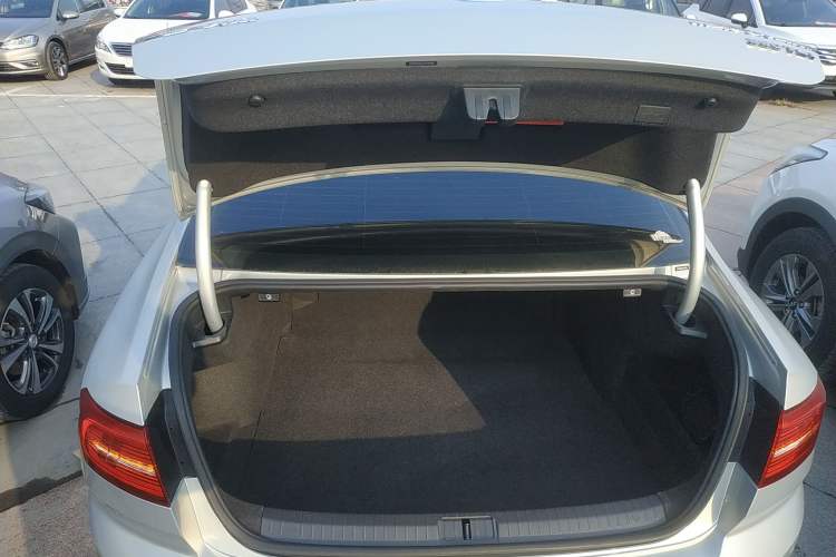 Used Volkswagen Magotan 2018 Facelift 330TSI DSG Luxury Model
