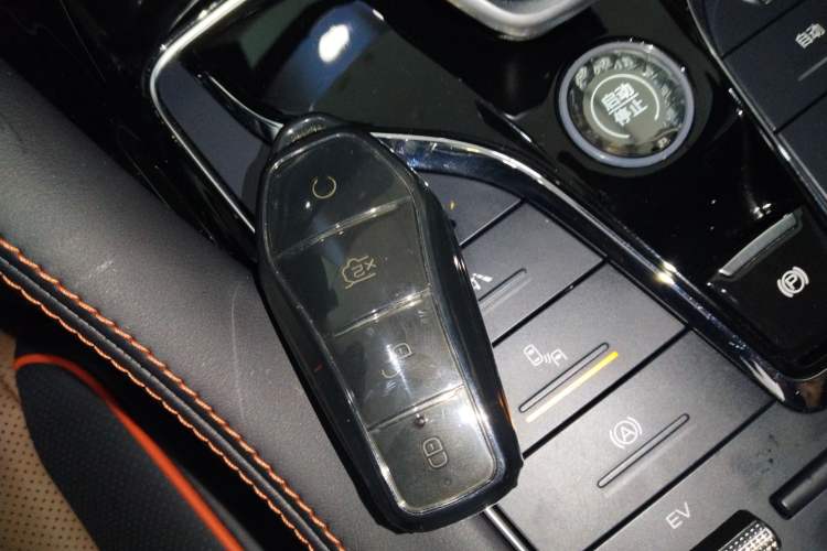 Used BYD Song PLUS New Energy 2021 DM-i 100KM Four-Wheel Drive Flagship PLUS
